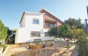 Seven-Bedroom Holiday home Santa Susanna with Sea View 06